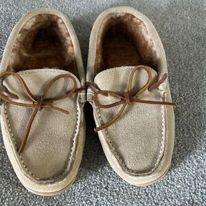 Unbranded  Women's Beige Moccasin Slippers Size 9 Faux Fur Lined